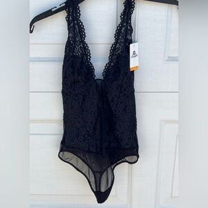 b.tempt'd'by Wacoal Women's Ciao Bella Lingerie Halter Bodysuit black S